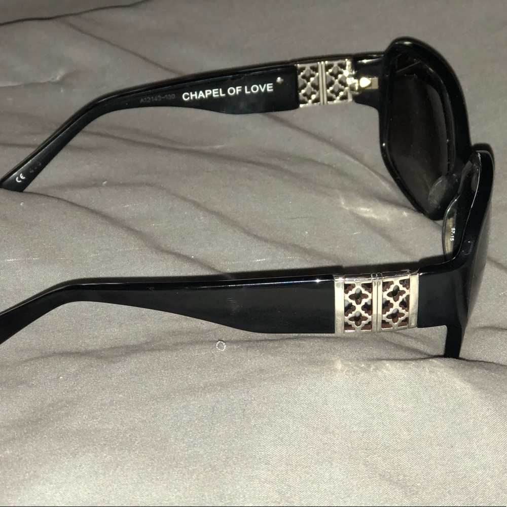 Brighton sunglasses with glasses case